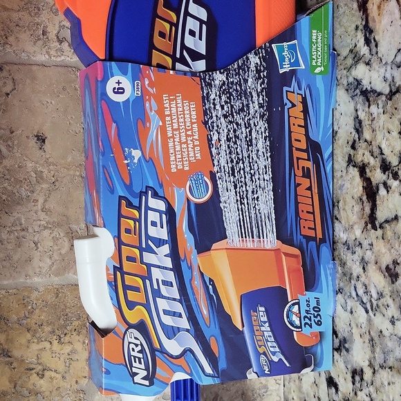 Nerf Super Soaker Water Blasters Bundle - Picture 2 of 7